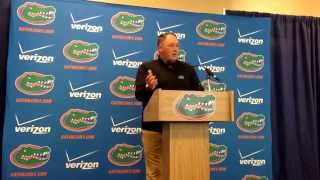 DC Geoff Collins raves about UF staff