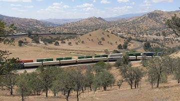Double trains at Tehachapi Loop