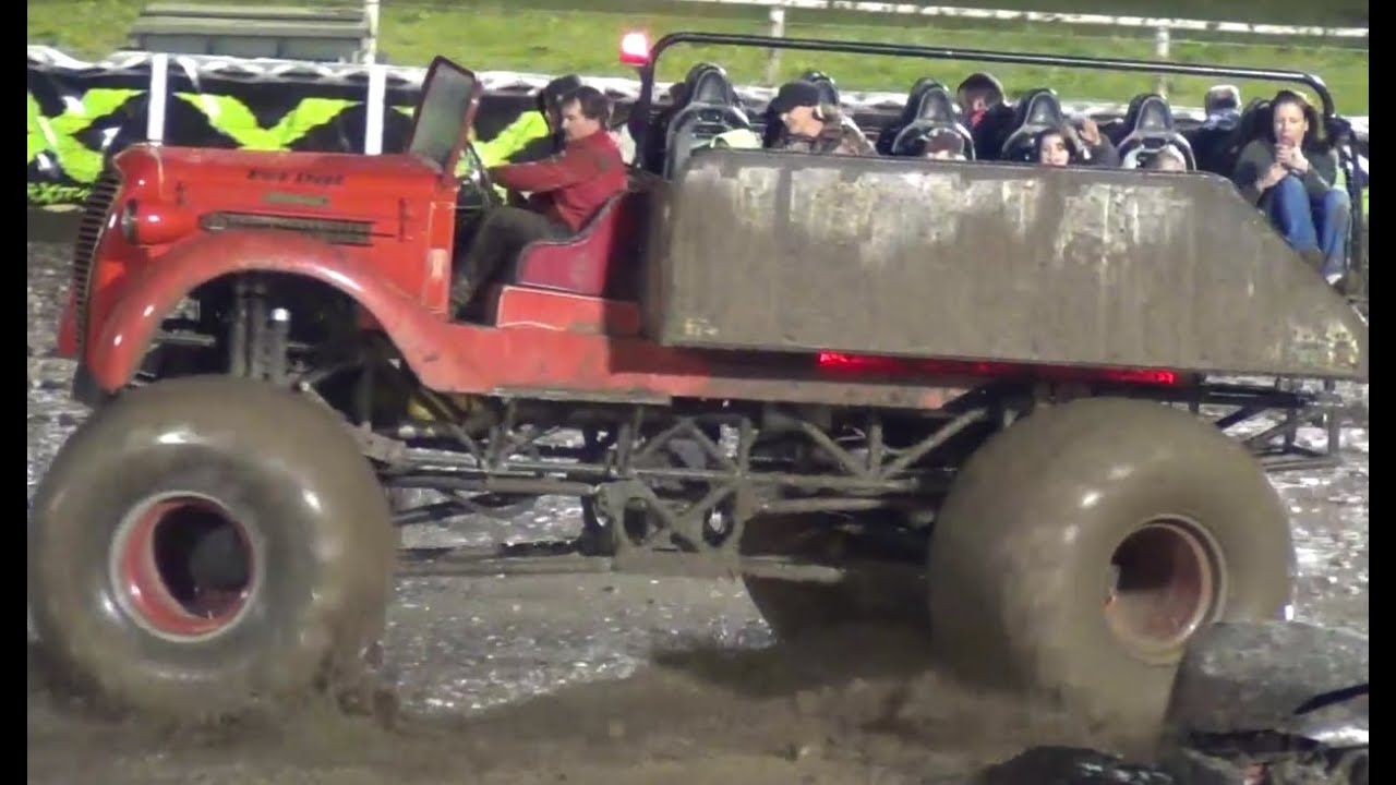 Straight Up Racing Straight UP Racing Hot Stuff ride truck in da Mud @ Walla Walla 2016 ...