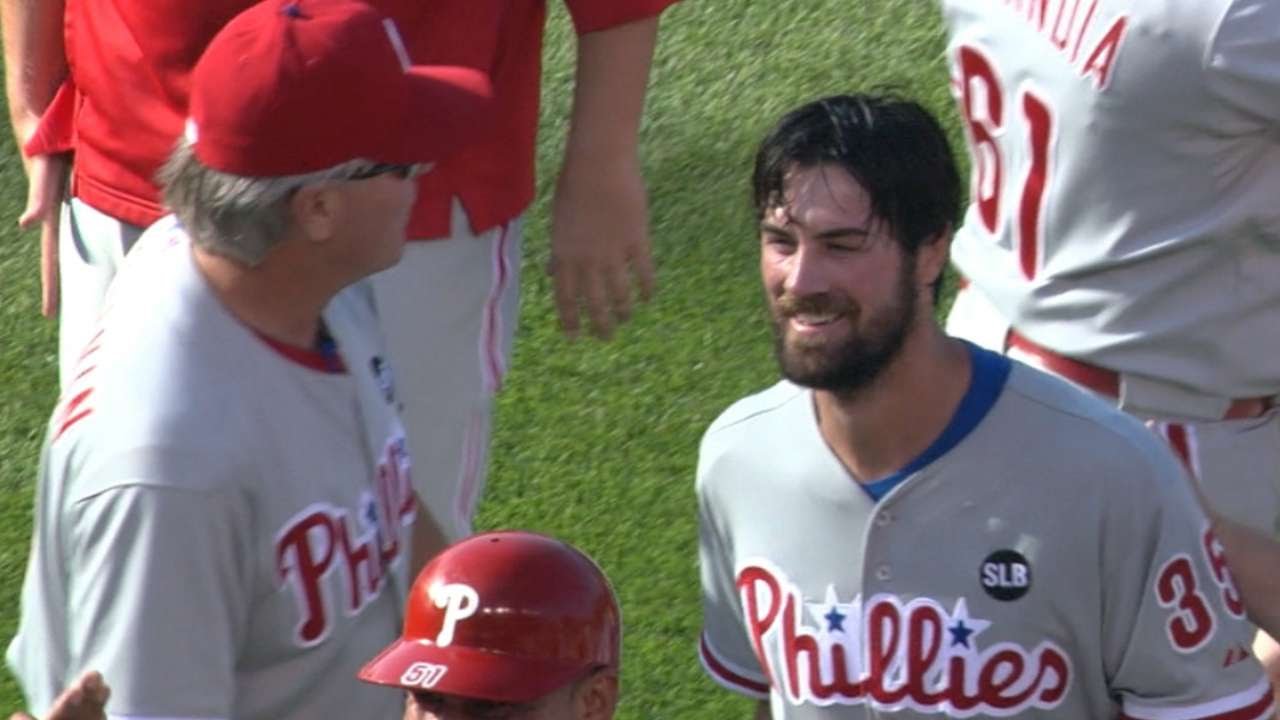 Cole Hamels tosses Cubs' 1st complete game of 2018 in 7-1 romp over Reds