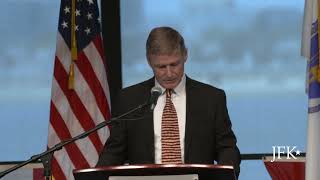 Joe Preston Addresses New Citizens at the JFK Presidential Library