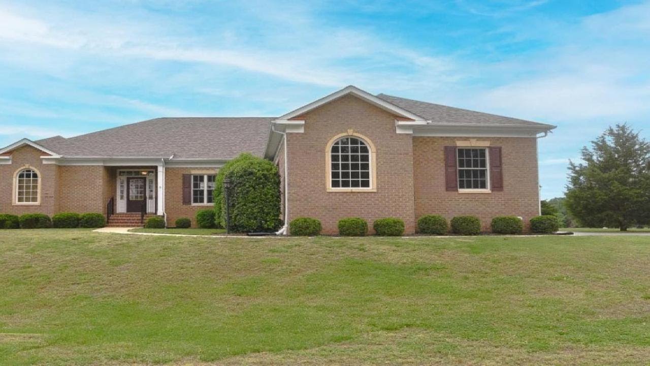 40840 GREENWOOD LANE, LEONARDTOWN, MD Presented by Joe Hawkins.