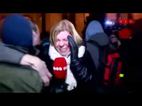 MONDOM km Kézdy György-Hősök a téren