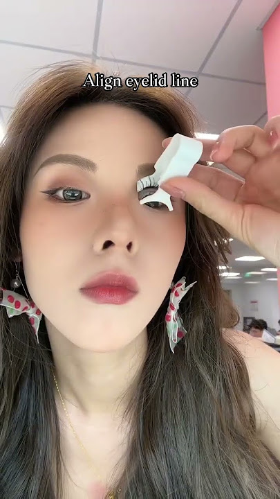 Super simple and easy to wear eyelashes👏🏻 #makeup #eyeslashes #beauty #wosado #beautyreview