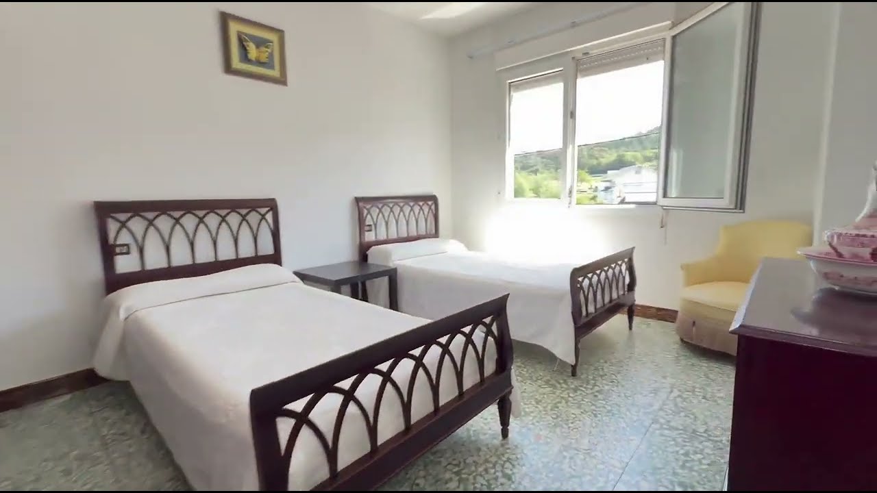Casa a 50 metros de la playa en el ayuntamiento de Noya