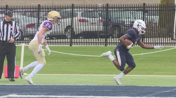 Trine's Lamar Carswell named finalists for Gagliardi Trophy