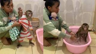 Bath Time Routine! 🛁 Swapping Striped PJs for a Splash in the Pink Tub