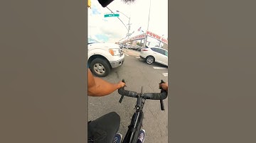 I guess he really couldn’t wait #nyc #cycling #cyclist #roadbiking #trafficrider