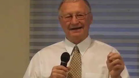 2019 IWHOF inductee Dale Bahr presented by Dan Gable
