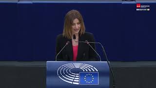 Alessandra Moretti interviene nella seduta Plenaria del Parlamento Europeo del 12 febbraio 2025. L'eurodeputato critica le destre europee per il loro sostegno a Trump e la sua politica di dazi contro l'Europa, evidenziando i rischi per l'economia e l'occupazione. L'eurodeputato accusa le destre di essere antieuropee e anti italiane e di non avere un piano per il futuro.