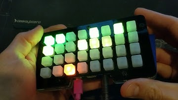 Adafruit NeoTrellis M4 Noisy Sand Demo