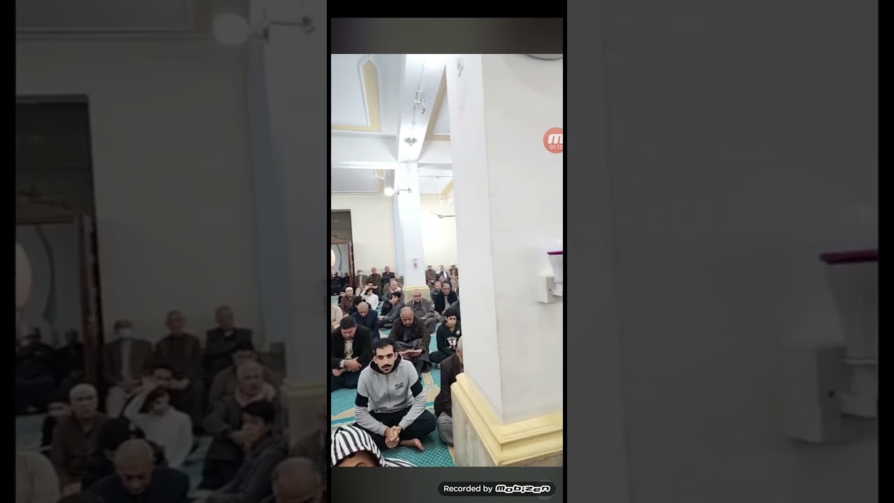 اذان بمقام الرست بصوت القارئ (علي جاسم)