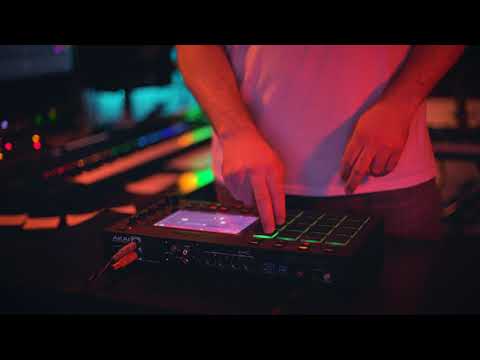 Sampling songs from 'Dark' on the MPC Live