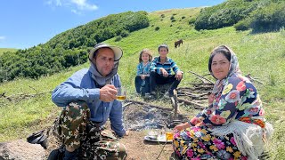 IRANIAN Nomad Family Moving all Animals to Mountains Cool erea