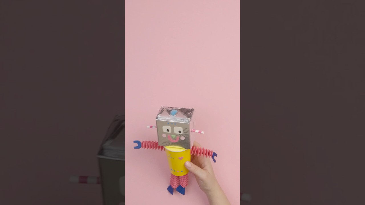 UN PICCOLO AIUTANTE PER NATALE 🎄🤖🎁 Il laboratorio dei lavoretti ⭐️🎨 Netflix Junior Italia