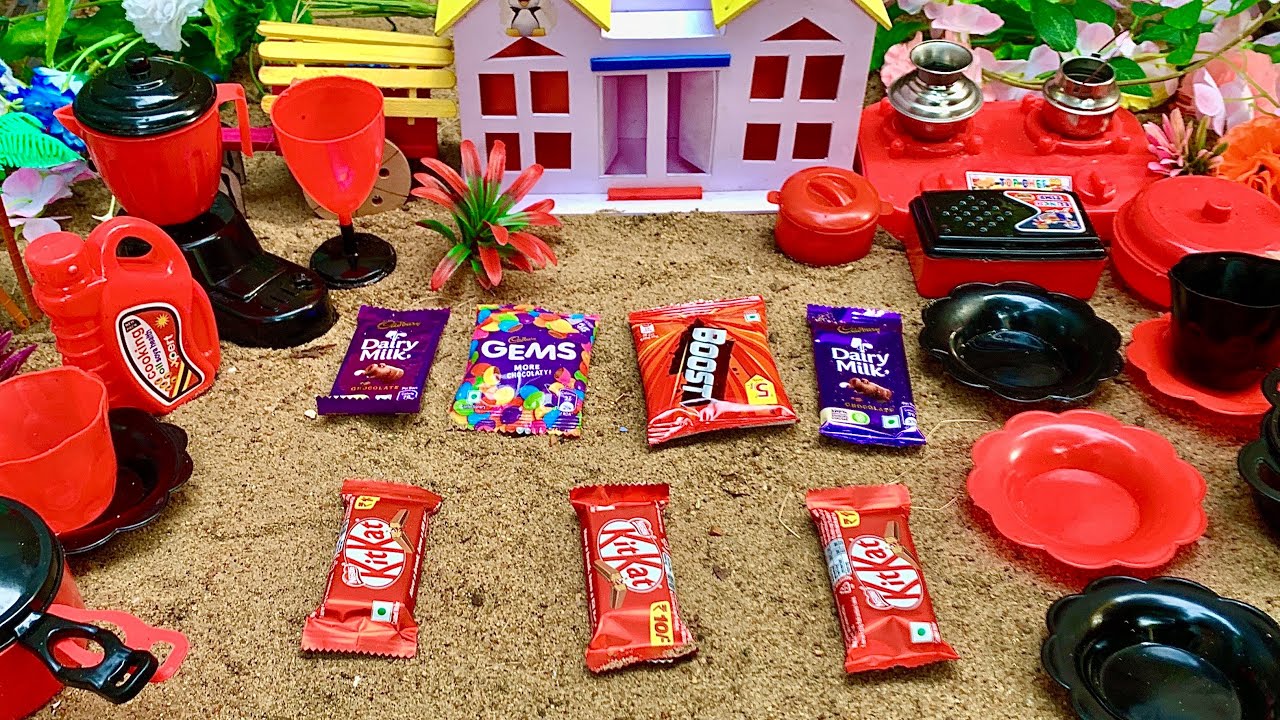 Miniature KitKat Milkshake Making | Chocolate Milkshake Recipe | Mini Foods