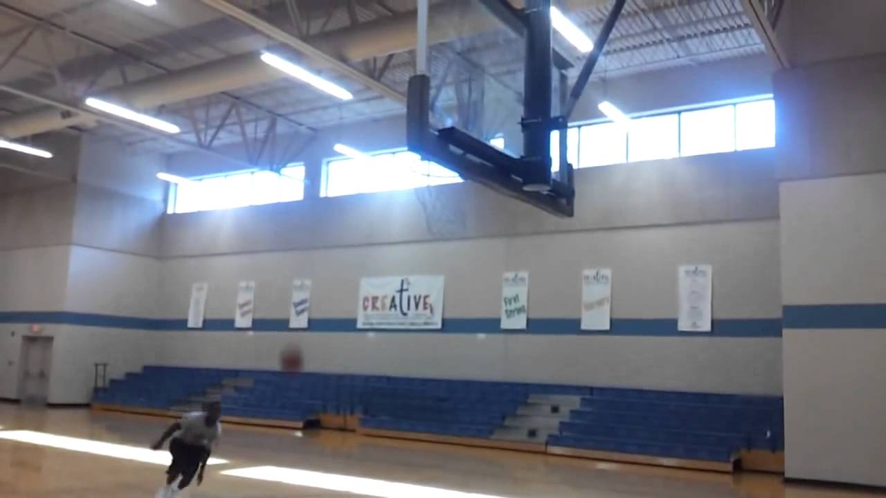 Самый низки профессиональный данкер  5'5 Porter Maberry