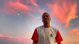 Planet Asia - Soundbwoy Homicide prod by Camoflauge Monk
Directed by DirtyDiggs
Planet Asia styles over production from Camouflauge Monk in the new visual for Soundbwoy Homicide!! Grab the Medallions Monarchy LP on Vinyl now at DirtyDiggs.World Planet Asia - Soundbwoy Homicide prod by Camoflauge Monk