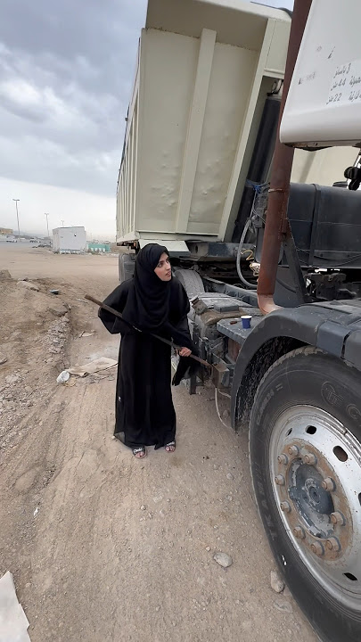 #girldriver #monstertruck #ladydrive #ladytrucker #truck-woman #hijab #abaya #femaledriver