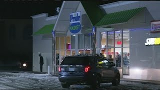 Man with gun robbed Chicopee convenience store