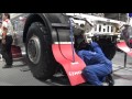 日野【レンジャー】ダカールラリー車両　タイヤ交換デモンストレーション