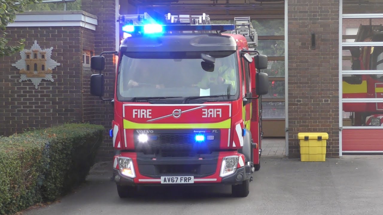 Suffolk Fire & Rescue Service - Haverhill WrL Turnout - YouTube