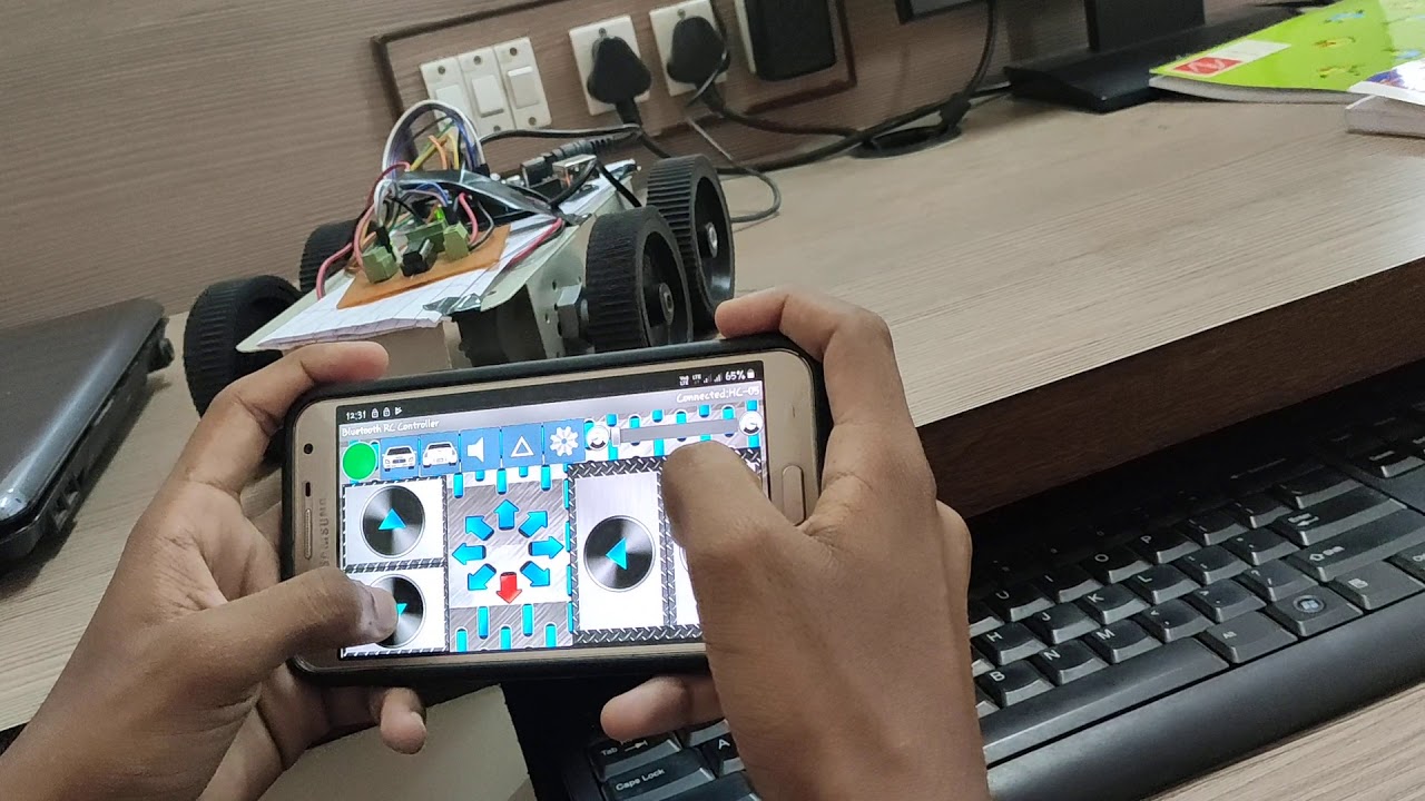 Mobile controlled robot 📱🏎 - YouTube