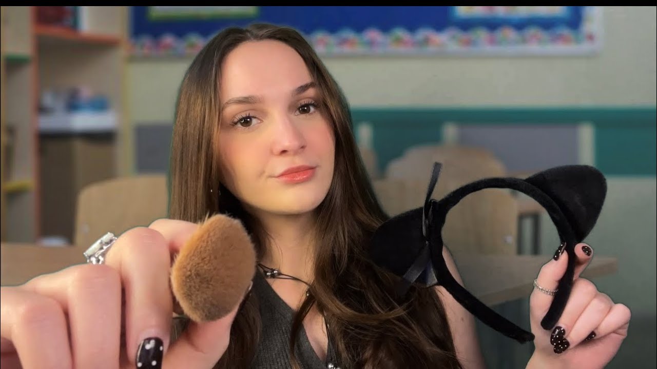 ASMR Doing $5 Halloween makeup in classroom 🎃🧛‍♀️🐈‍⬛(she’s kinda rude) 