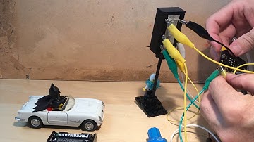 Traffic light made in LEGO® bricks, controlled with micro:bit - 1.video