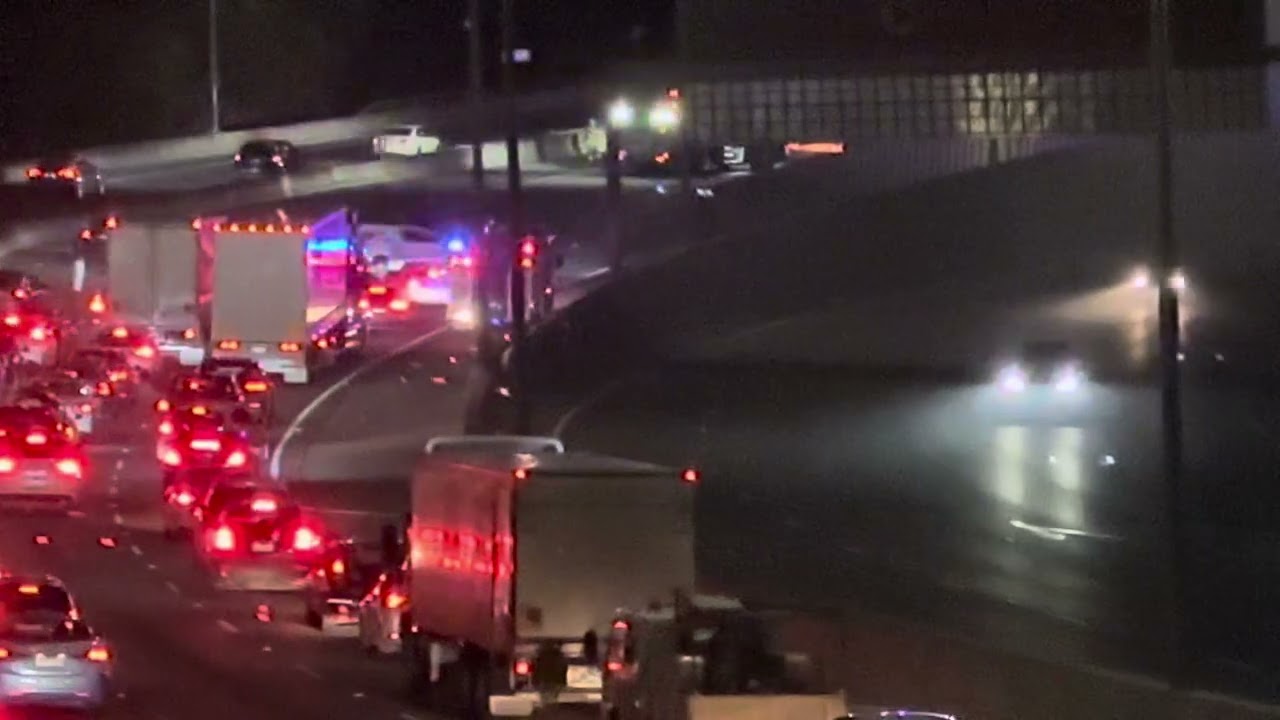 Tullamarine Freeway/Western Ring Road FWY( Freeway) electric vehicle fire.