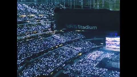 BTS Army Wave Sofi Stadium in LA America Concert Day 2 👀🥺