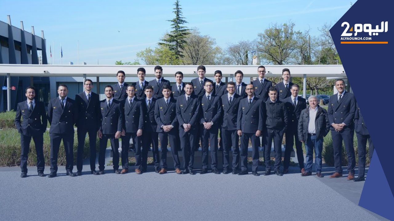 طيارون شباب يشتكون تشريدهم من طرف 