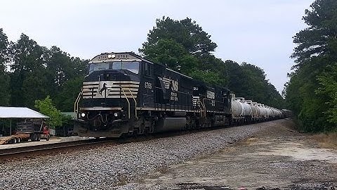 NS 155 in Gilbert w/ ex-Conrail SD60M leading