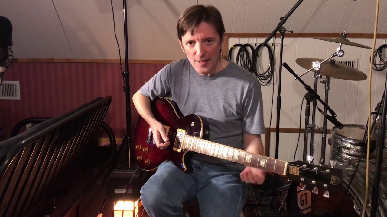 Hondo Deluxe 748 Mark II - YouTube