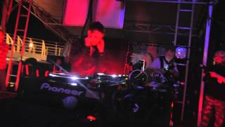 Video thumbnail of "ZEDD - DON'T GET TOO CLOSE @ HOLY SHIP 2014 - DAY 2"