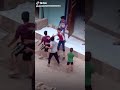 عيال مع بعضها بالسكاكين وضرب النار