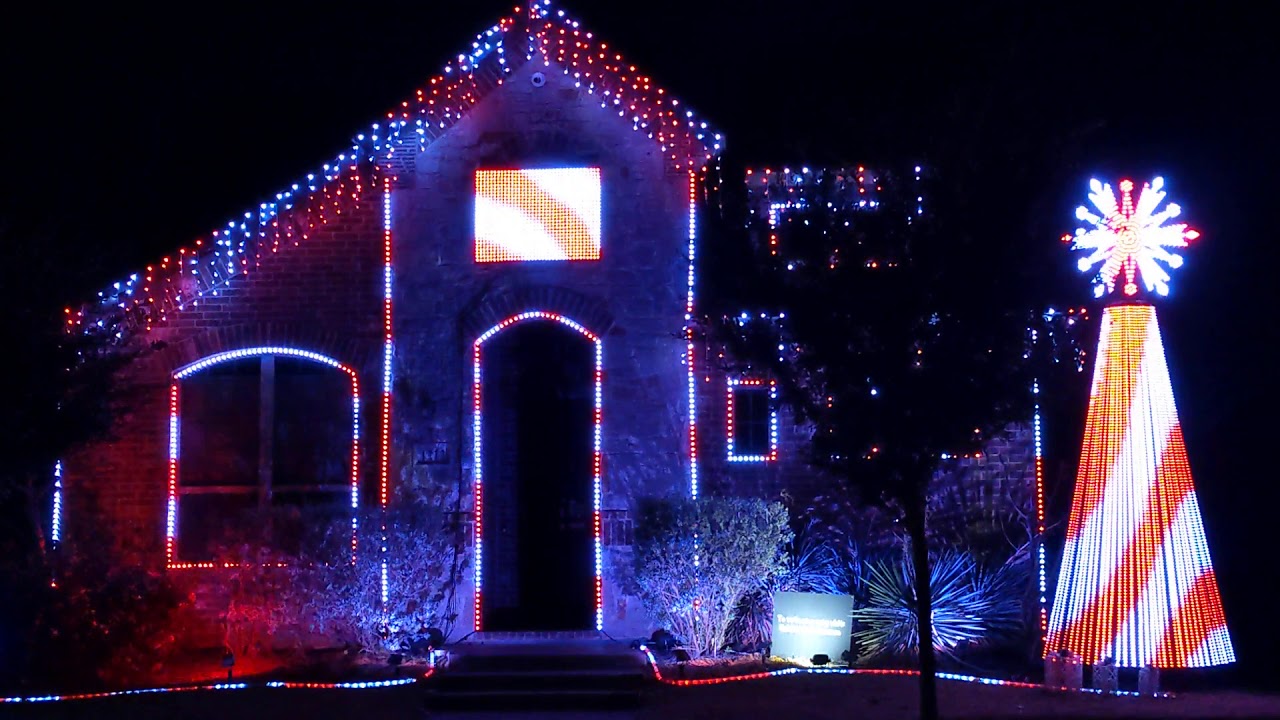 Raining Tacos on Christmas Eve (xLights live) YouTube