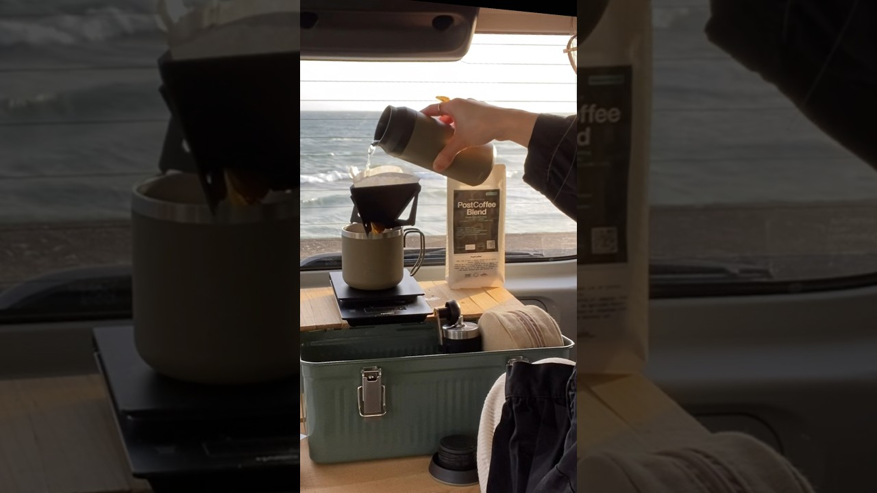 ひとり車中カフェ。海コーヒーを楽しむ休日。#ムーヴキャンバス #コーヒーのある暮らし