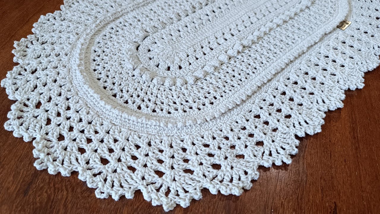 TAPETE  NATURAL  EM CROCHÊ @ateliesamilacroche #crochet #croche #tapetelindo #tapetebarbante