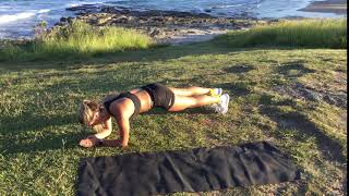 MINI BAND PLANK TOE TAPS