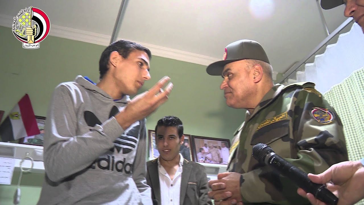 الفريق أول صدقى صبحى يطمئن على الحالة الصحية لرجال القوات المسلحة مصابى المواجهات مع الإرهاب