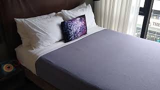 Moxy Hotel Downtown Chicago - Room Tour
