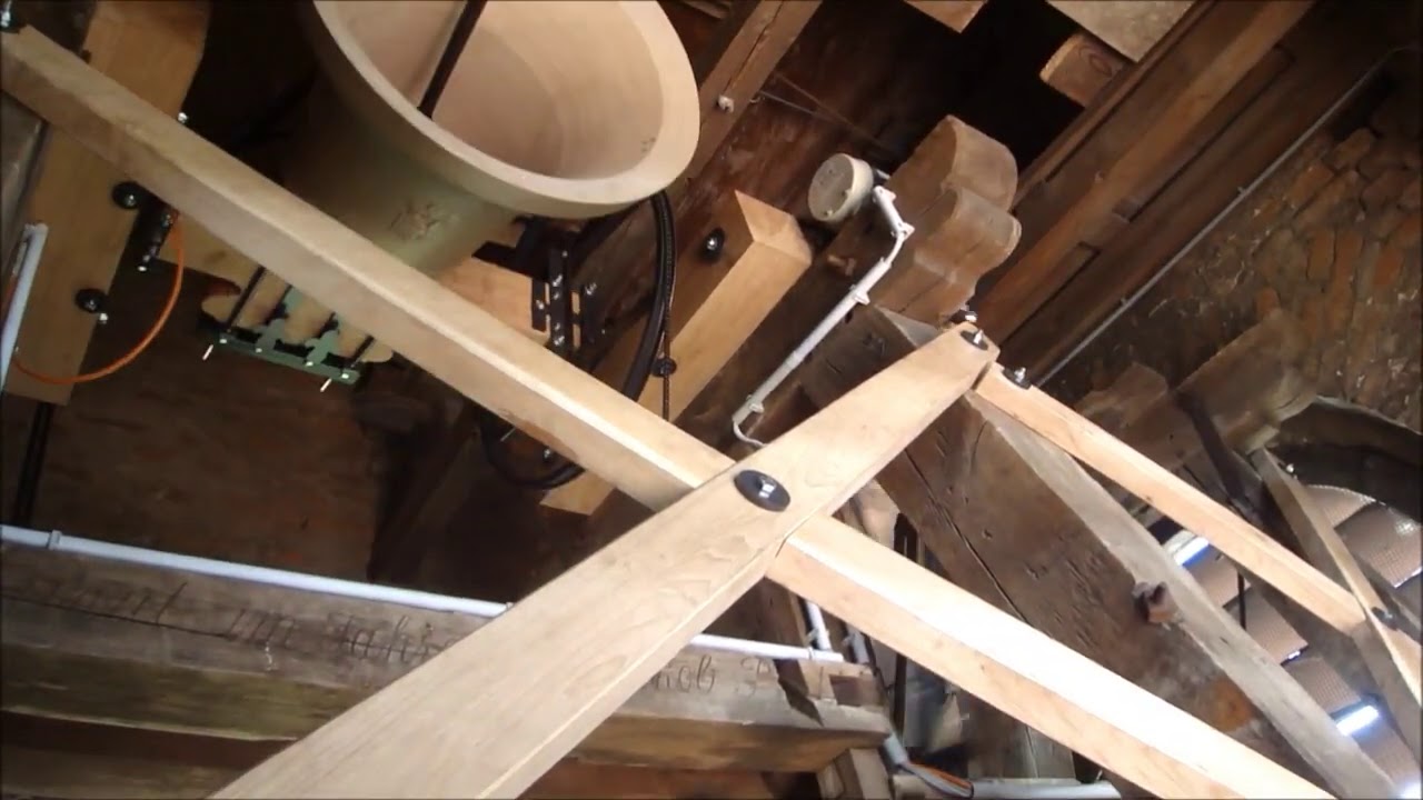 Bad Pirawarth (A-2222) Pfarrkirche - Neues Geläut