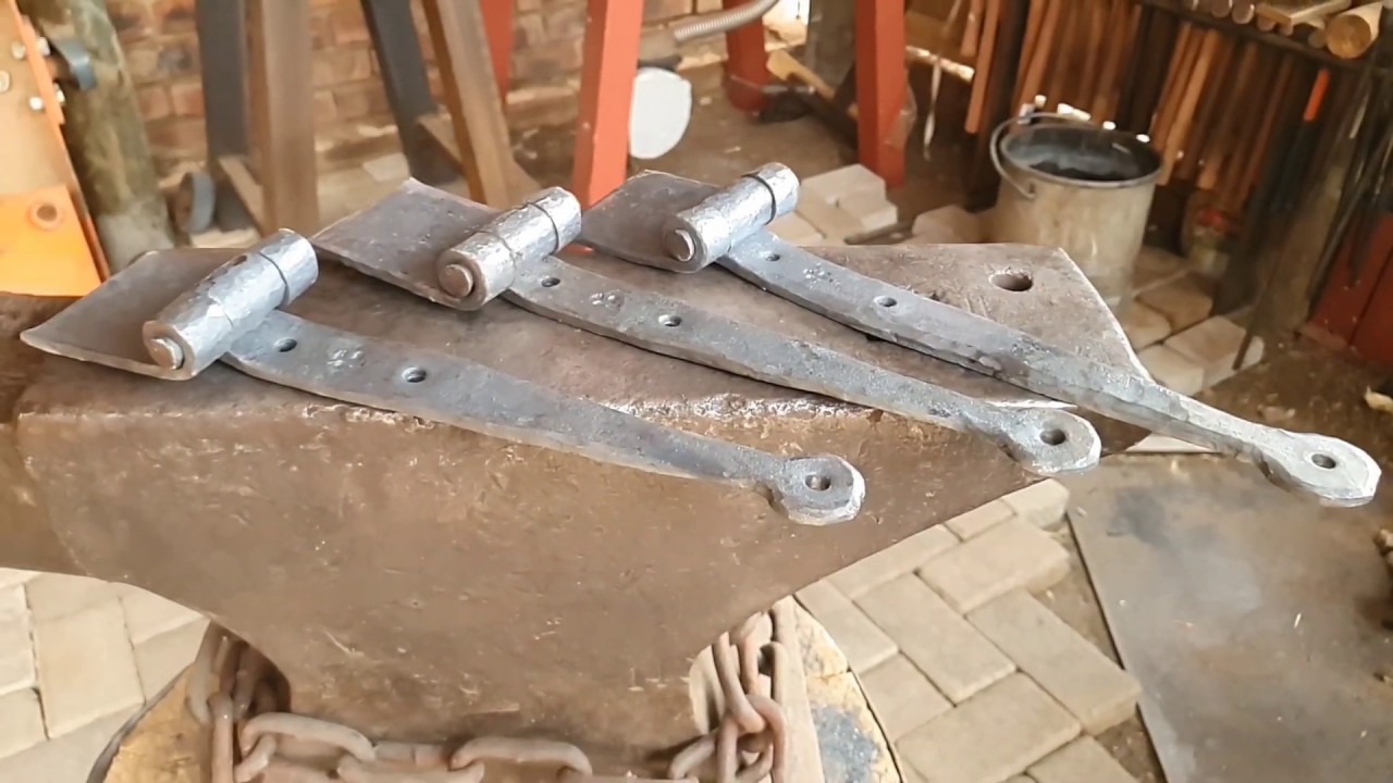 Blacksmith Beginner Project - Heavy Hand Forged strap hinge 