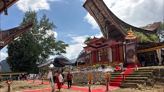 Resepsi Pernikahan  RUMAN Ba'dung Rantegau' dan ENOS Rombe Lebang di tongkonan Layuk Lion Maruang