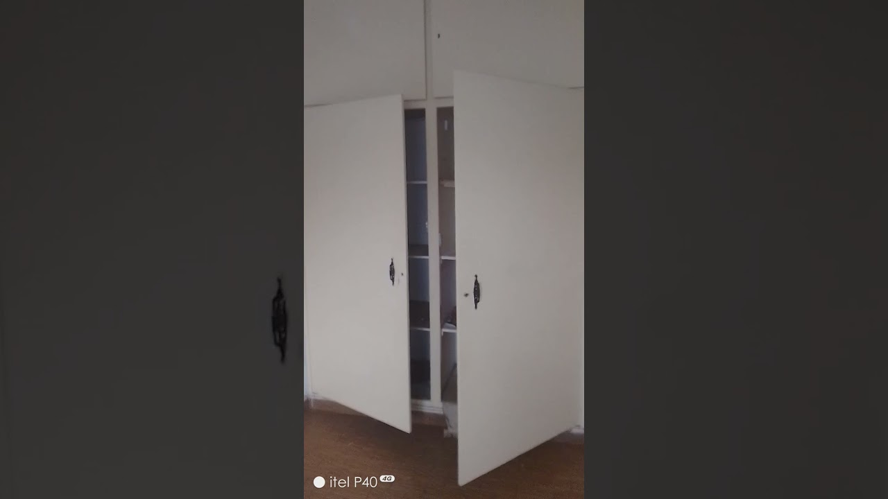 APPARTEMENT DE 03 CHAMBRES À BASTOS NYLON AU 2E ÉTAGE. PRIX 500.000 CFA.  TÉL 237694297221