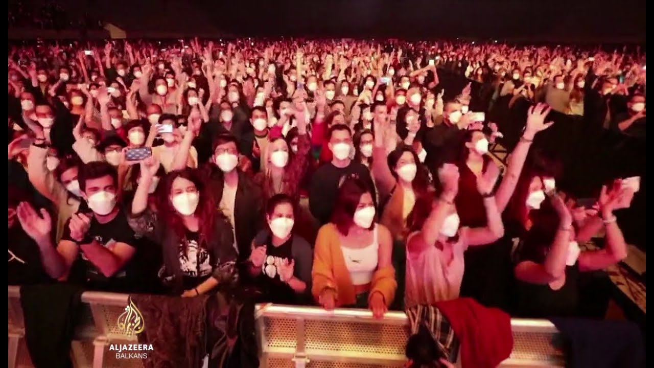 5000 شخص في حفل موسيقي في برشلونة دون مراعاة التباعد الجسدي