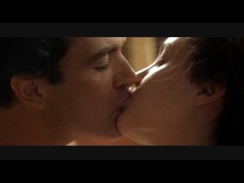 Top 10 sexiest sex scene of Angelina Jolie|scene 1
