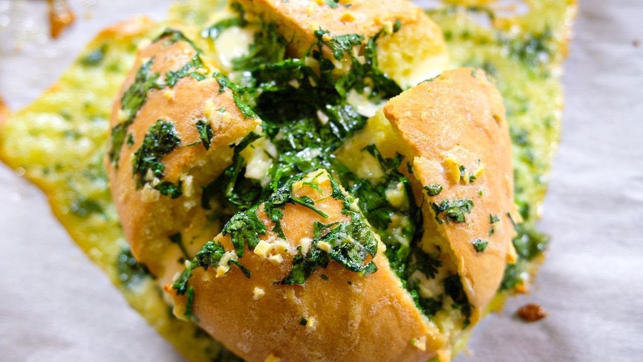 Cream Cheese Garlic Bread Recipe (Korean Street Food)