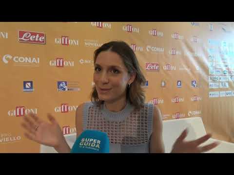 Video Beatrice Arnera: Le serie tv meritano orari migliori per rispettare il lavoro di chi le realizza